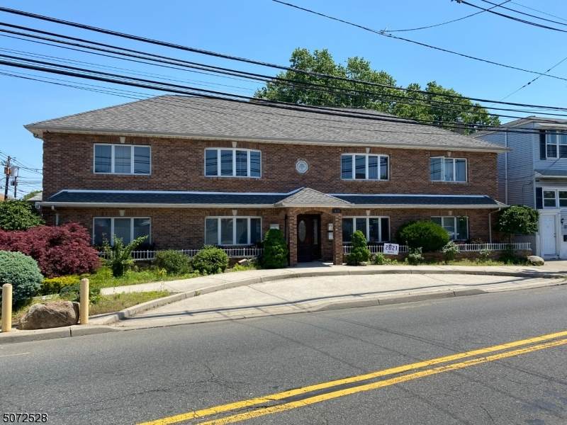 314 Midland Ave - Photo 1