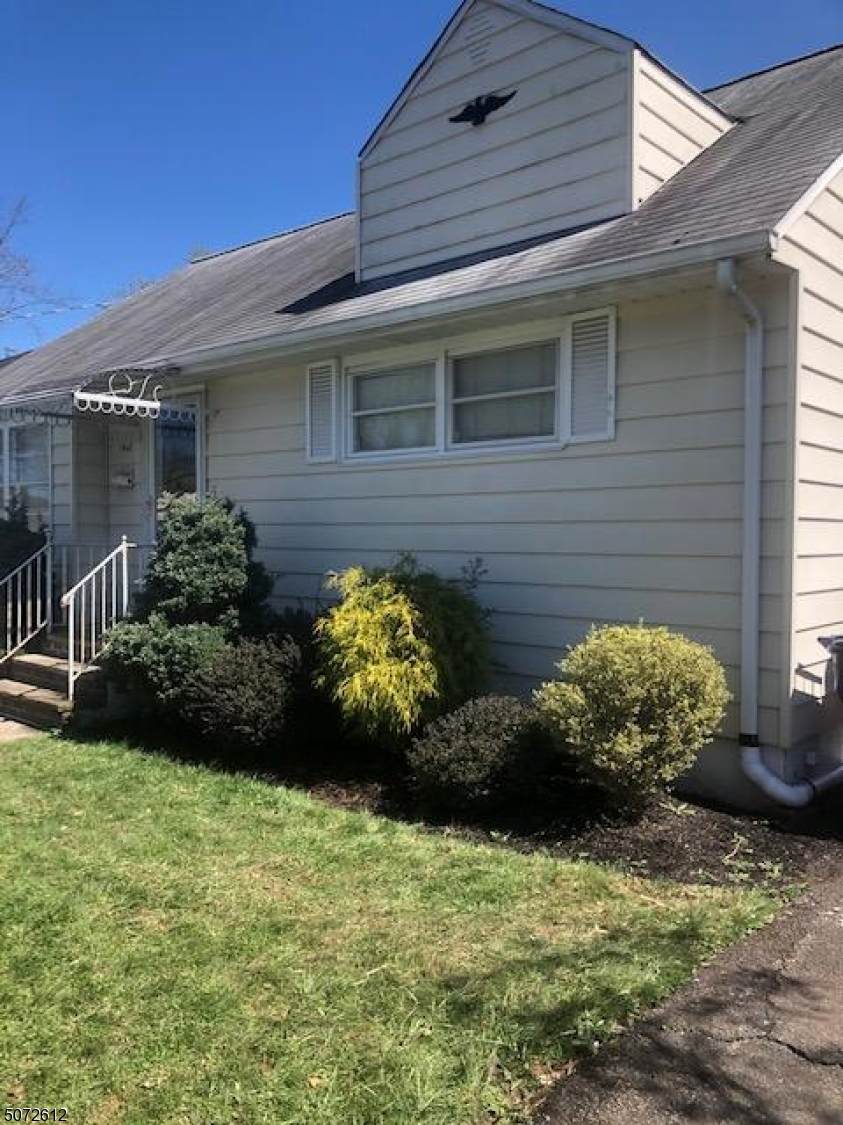 1442 Frances Ln - Photo 1