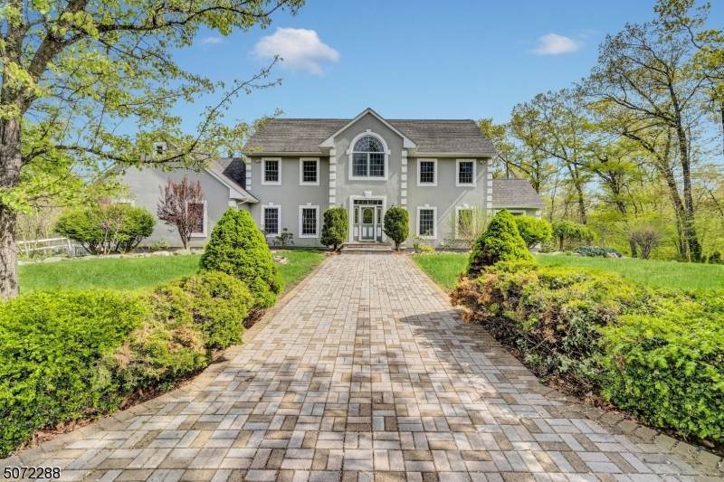 12 Evergreen Dr - Photo 1