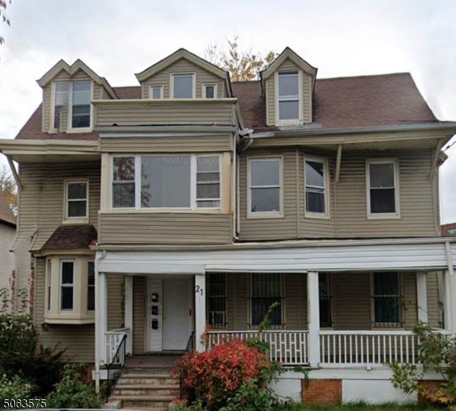 21 Harrison Pl - Photo 1