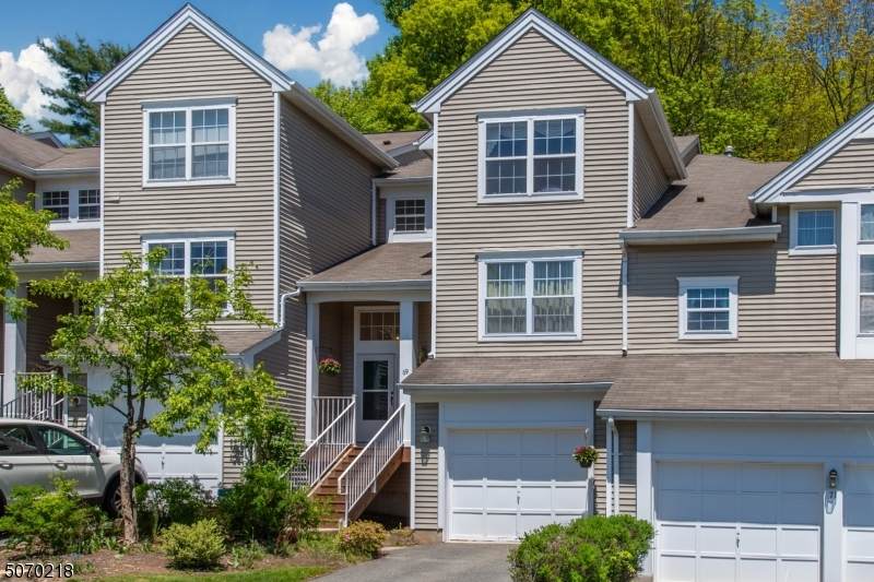 69 Woodmont Dr - Photo 1