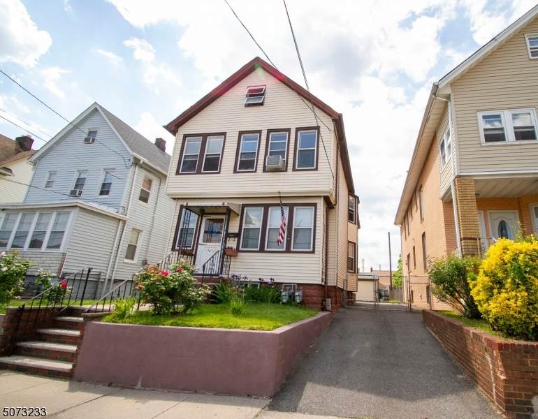 501 New York Ave - Photo 1