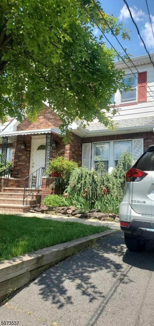 484 Union Ave - Photo 1
