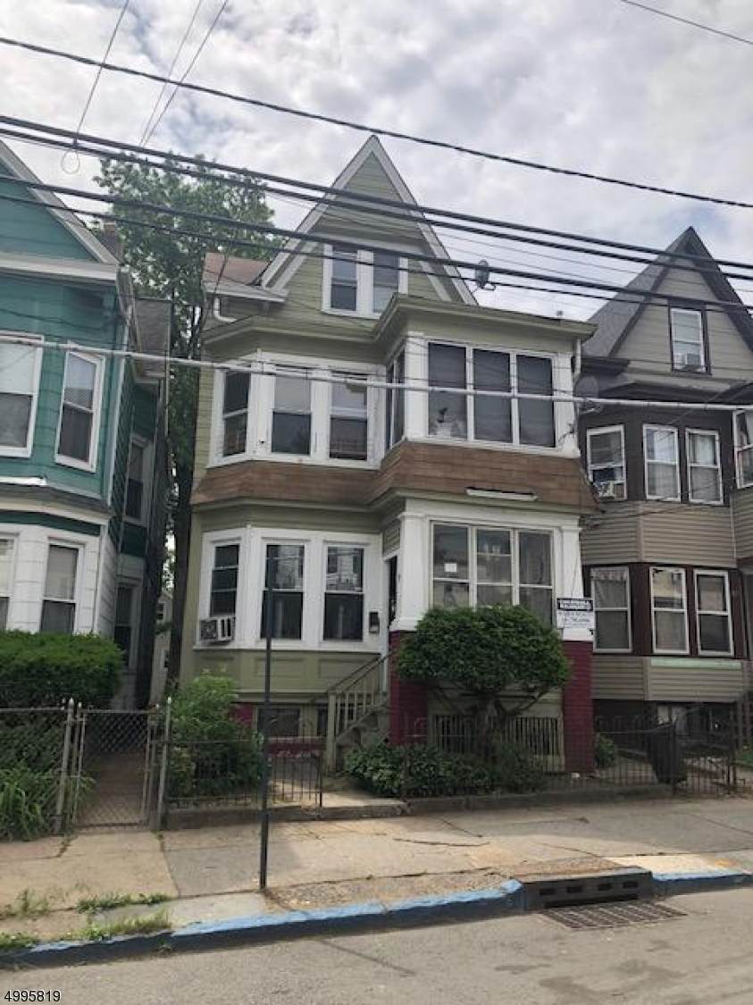 14 Hopper St - Photo 1
