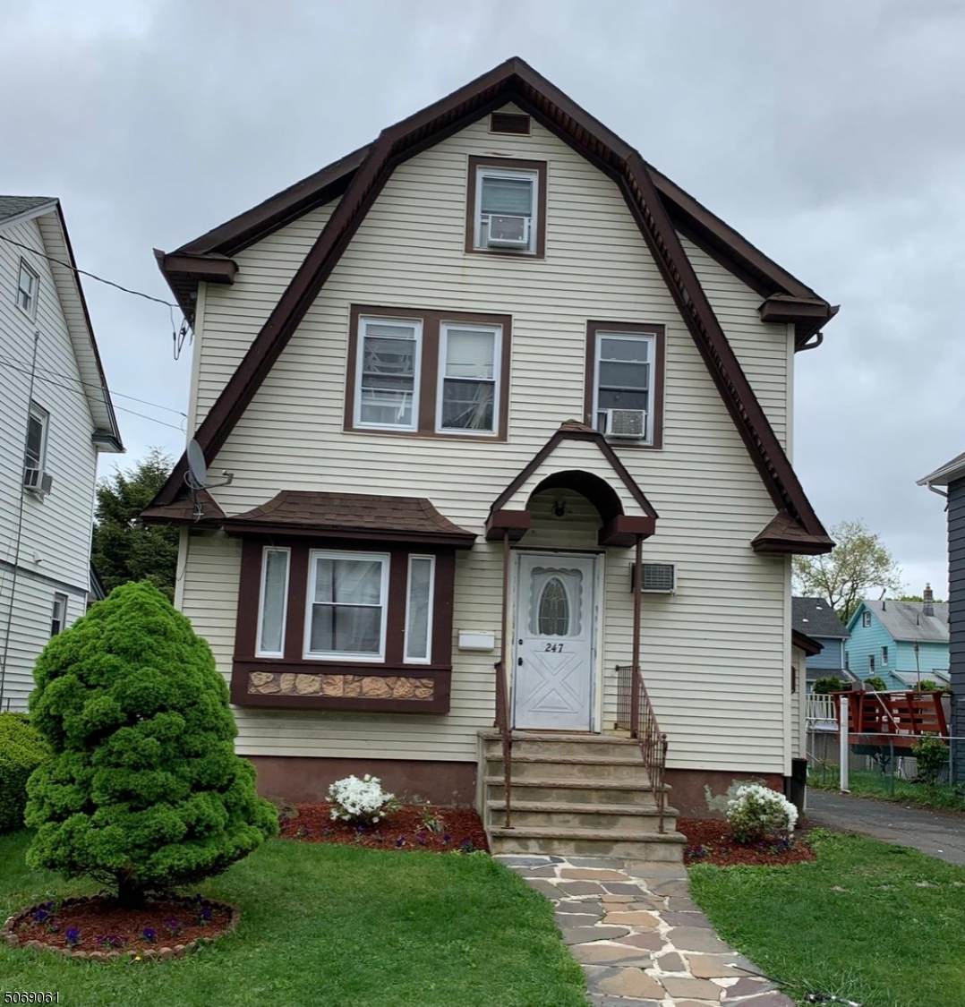 247 Spring St - Photo 1