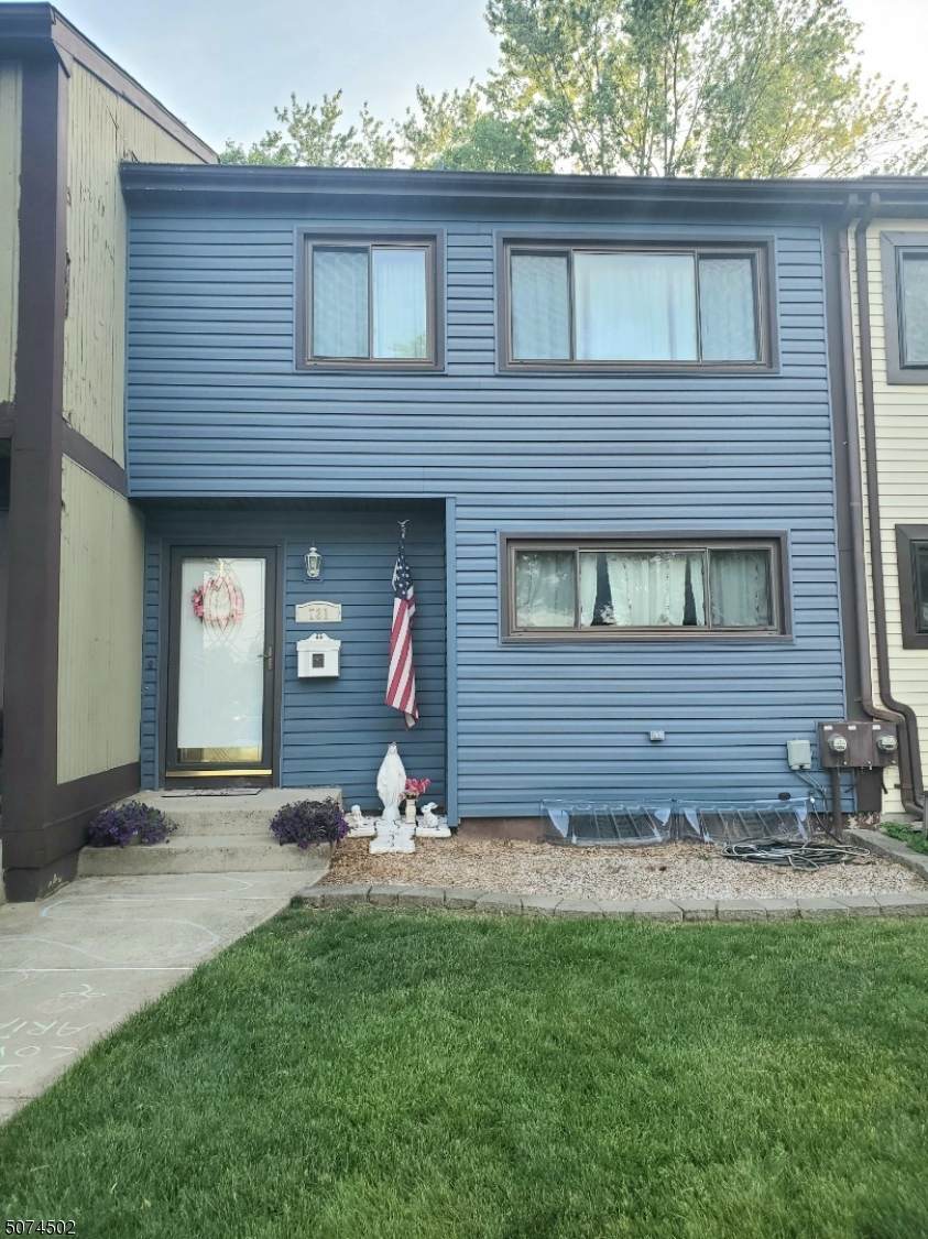 731 E Brookside Ln - Photo 1