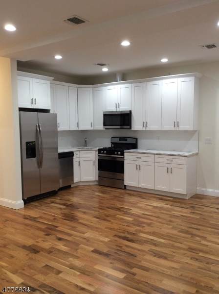 104 Broughton Ave - Photo 1