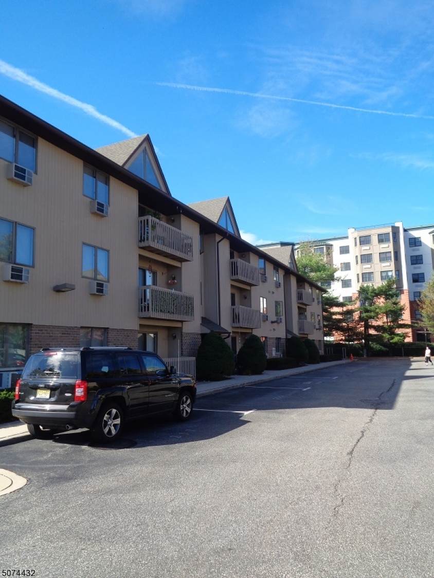 651 Riverside Ave - Photo 1