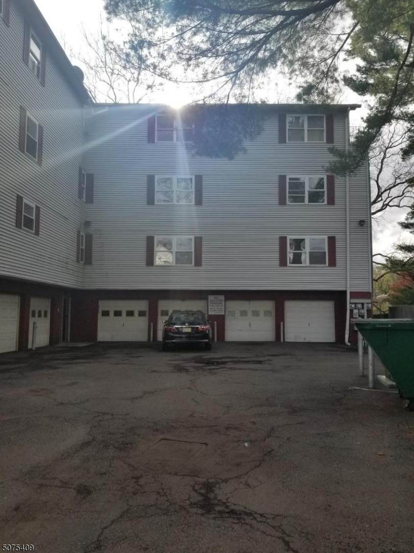 51 Smith St - Photo 1
