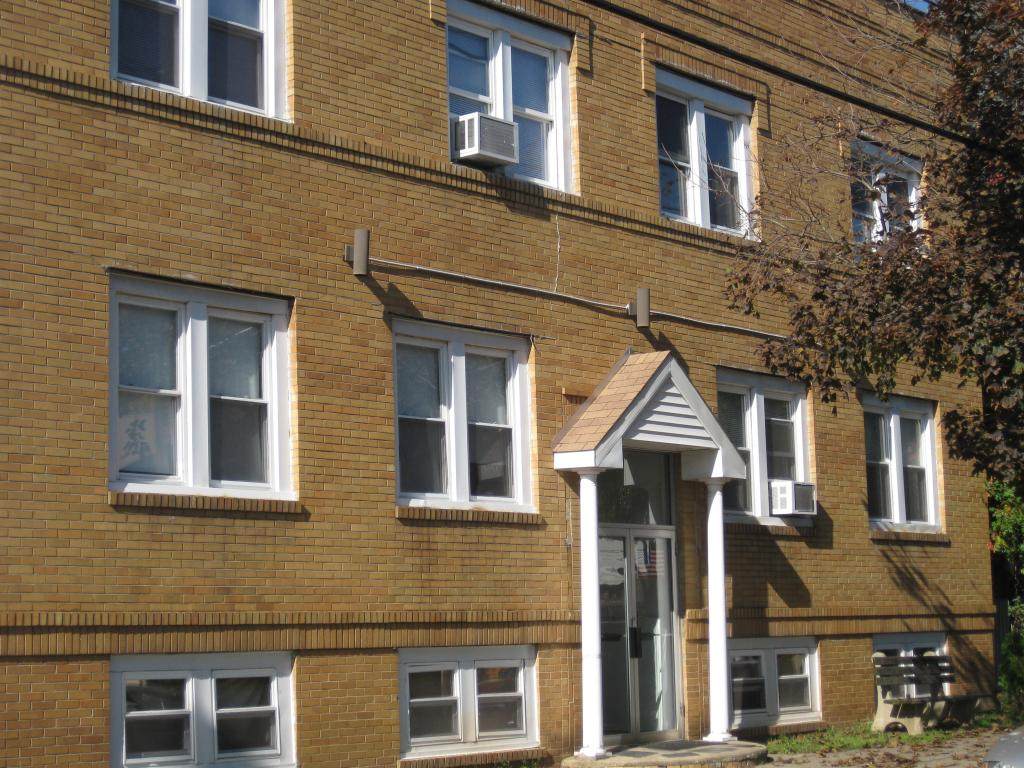 1 Cedar St Unit 7 - Photo 1