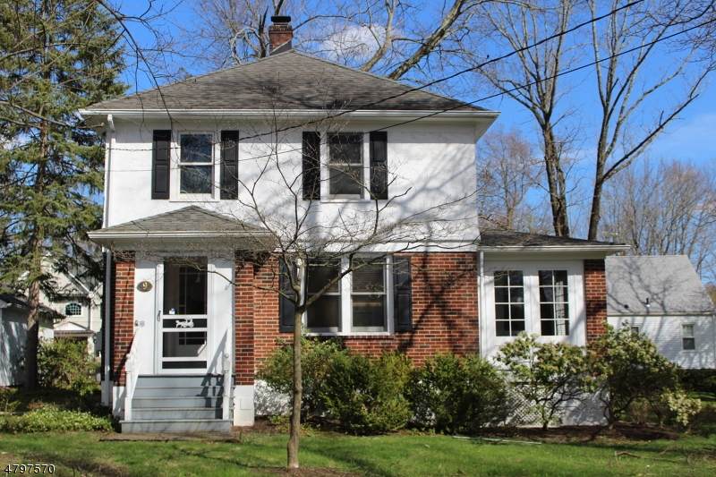 9 Emmett St - Photo 1