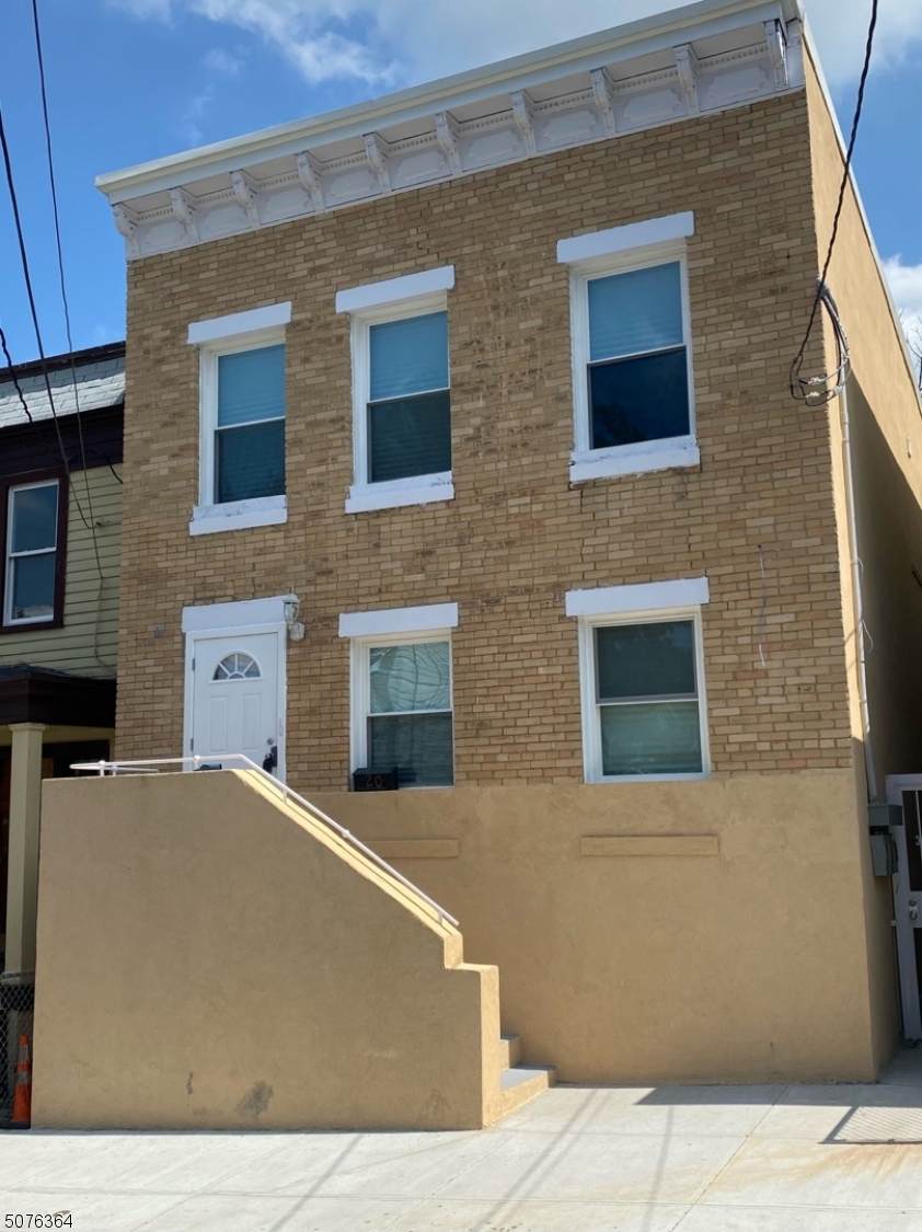 20 Grove Ter - Photo 1