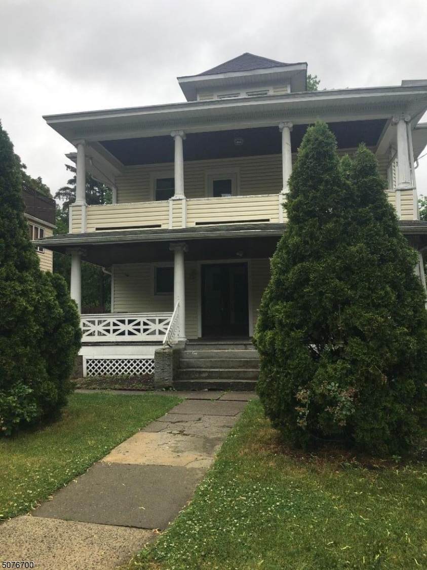 66 Spring Ln - Photo 1