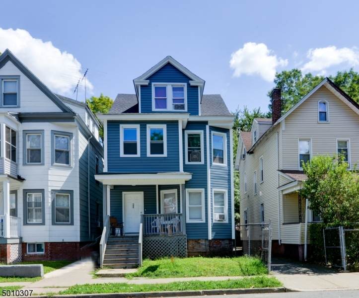 380 Halsted St - Photo 1