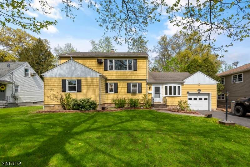 606 Cranford Ave - Photo 1