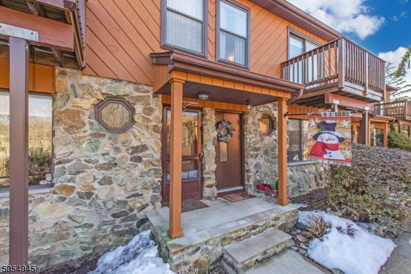 16 Brookside Hts - Photo 1