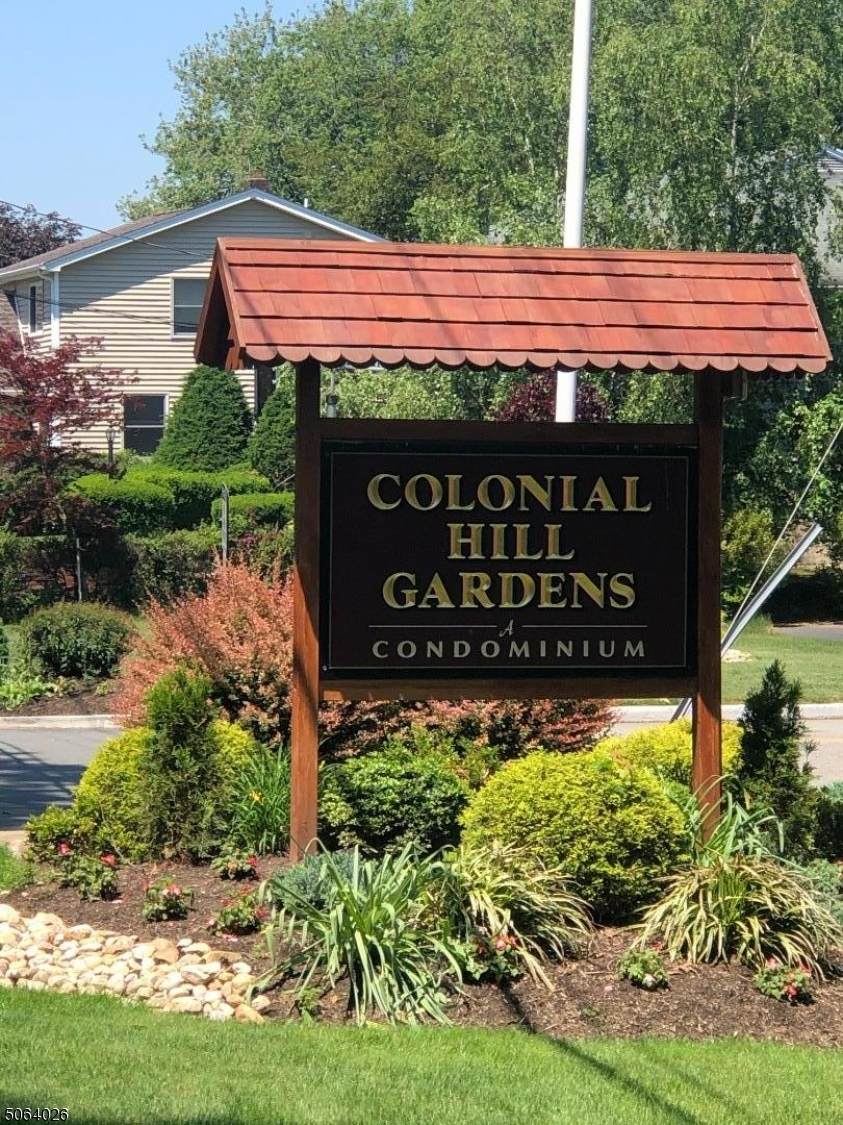 5 Colonial Dr - Photo 1
