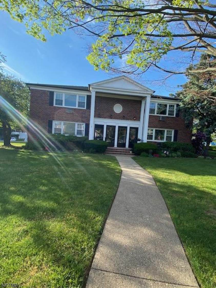 116 Pitney Place - Photo 1