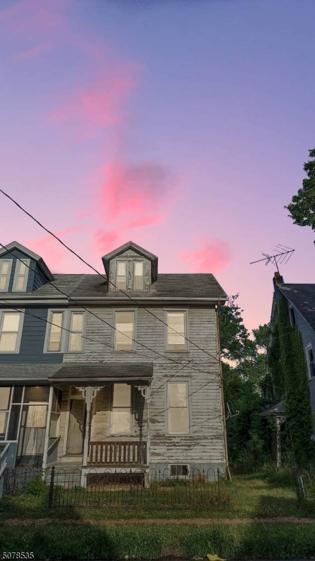 36 Walnut St - Photo 1