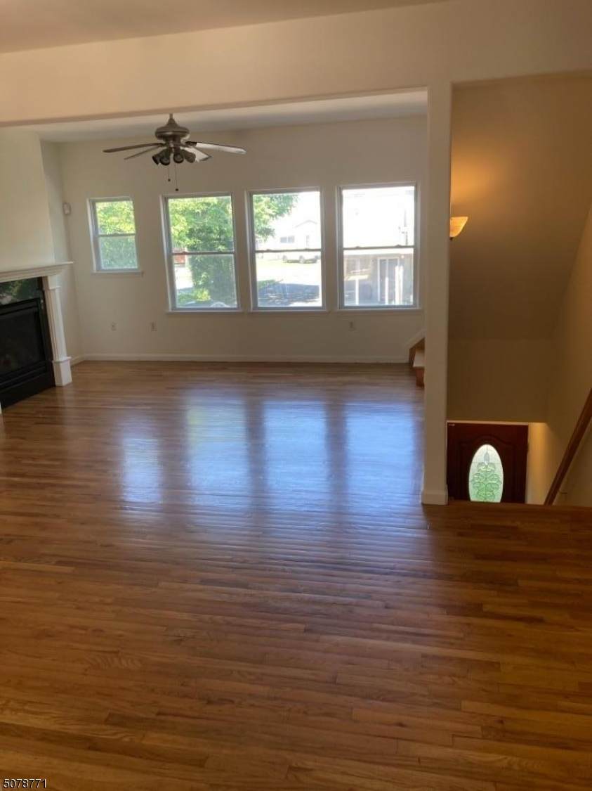 98 Hillyer - Photo 1