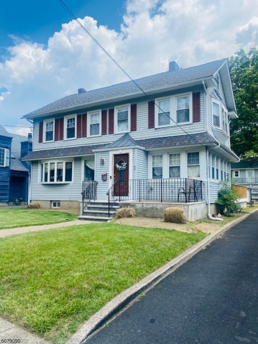 53 Bamford Ave - Photo 1