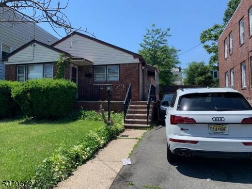 31 Cedar Hill Ave - Photo 1