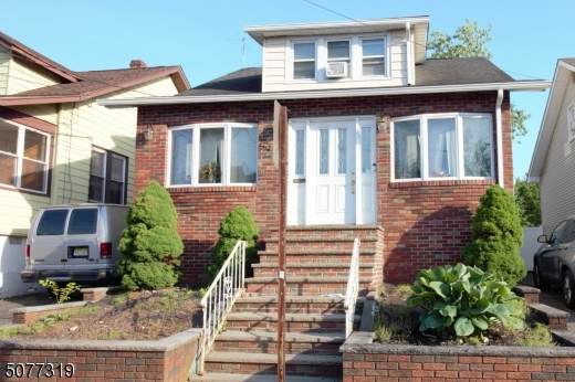 592 Purce St - Photo 1