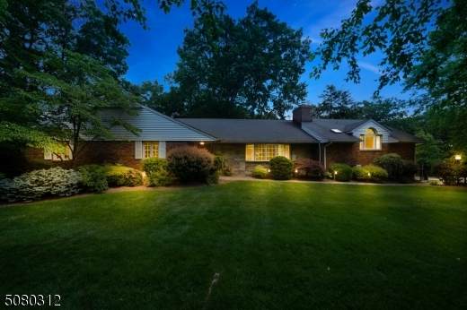 529 Carlton Rd - Photo 1