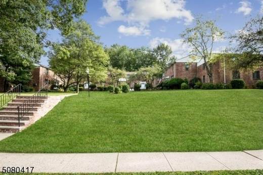 66 Troy Dr - Photo 1
