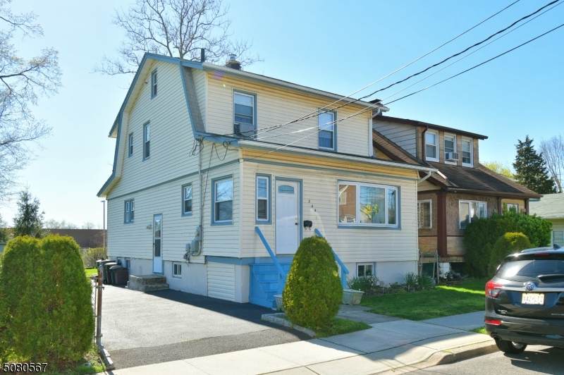 344 Marion St - Photo 1