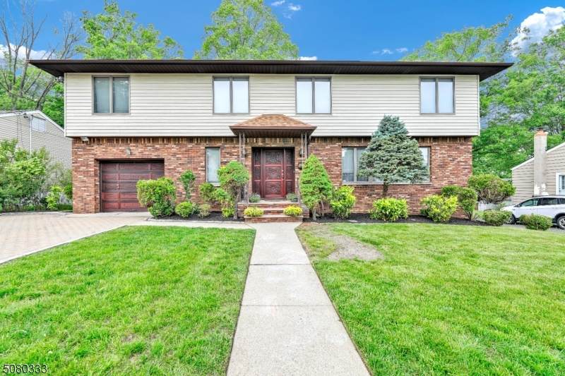 14 Claremont Ave - Photo 1