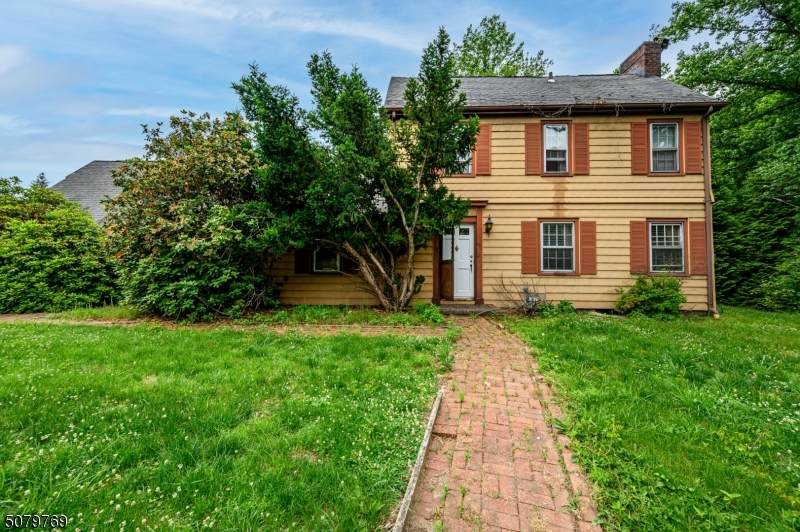 971 Mountain Ave - Photo 1