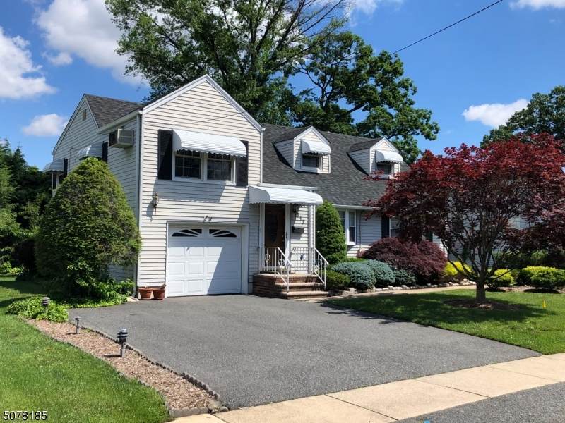 317 Hayes Dr - Photo 1