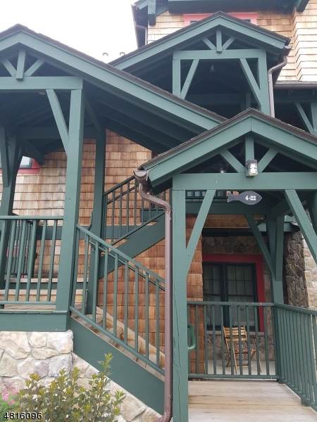 4 Pine Cres - Photo 1