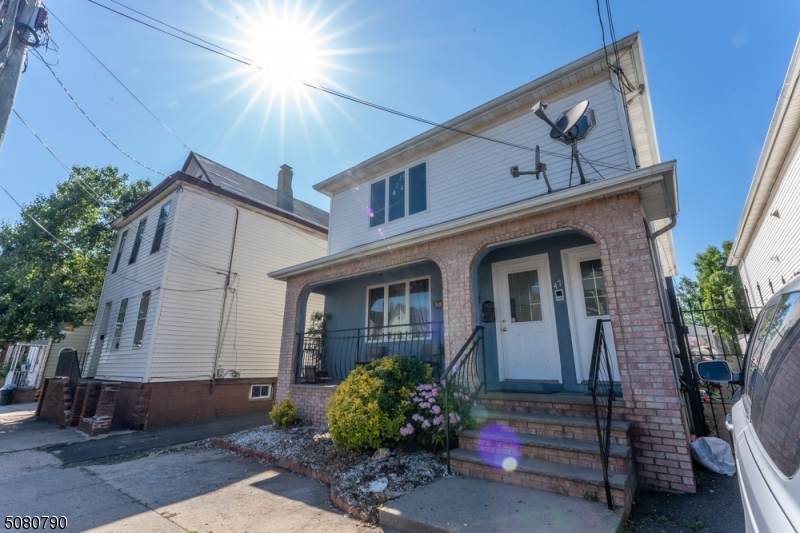 47 Florida St - Photo 1