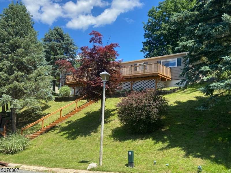 28 Mark Dr - Photo 1