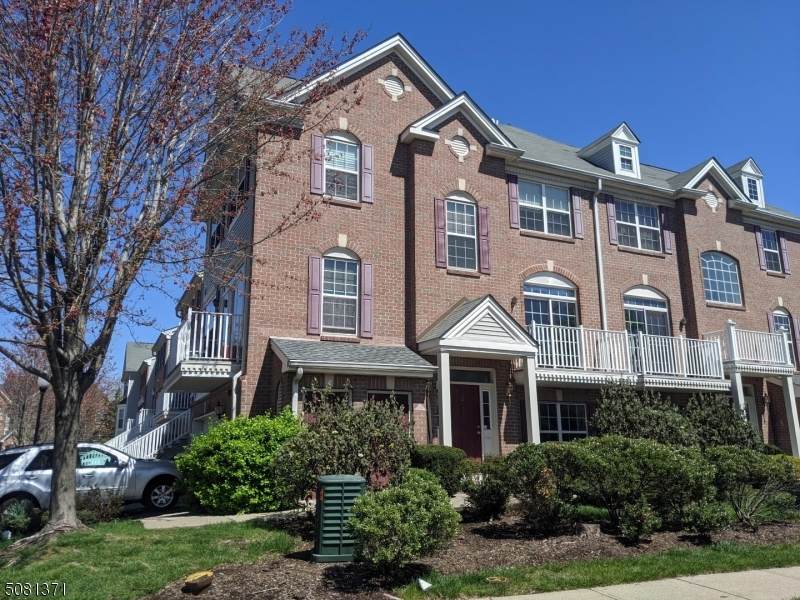 2 Alexander Ct - Photo 1