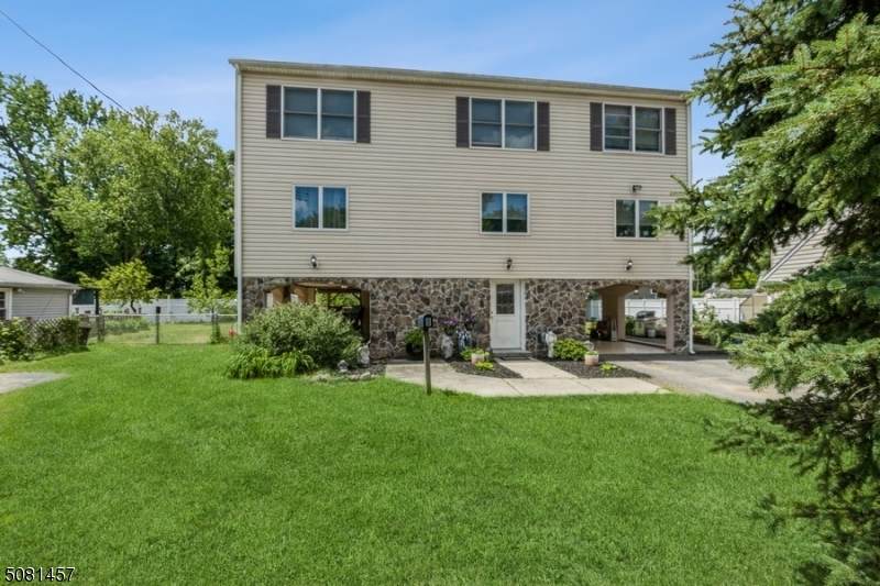 8 Brookside Ave - Photo 1