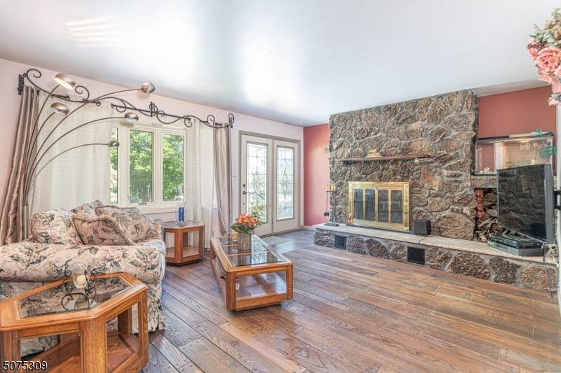 192 Lake Shore Dr - Photo 1
