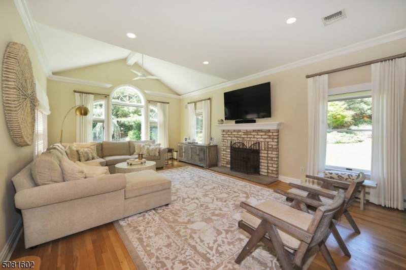 43 Merrill Dr - Photo 1