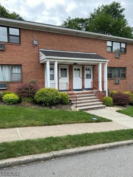 2 Colonial Dr - Photo 1