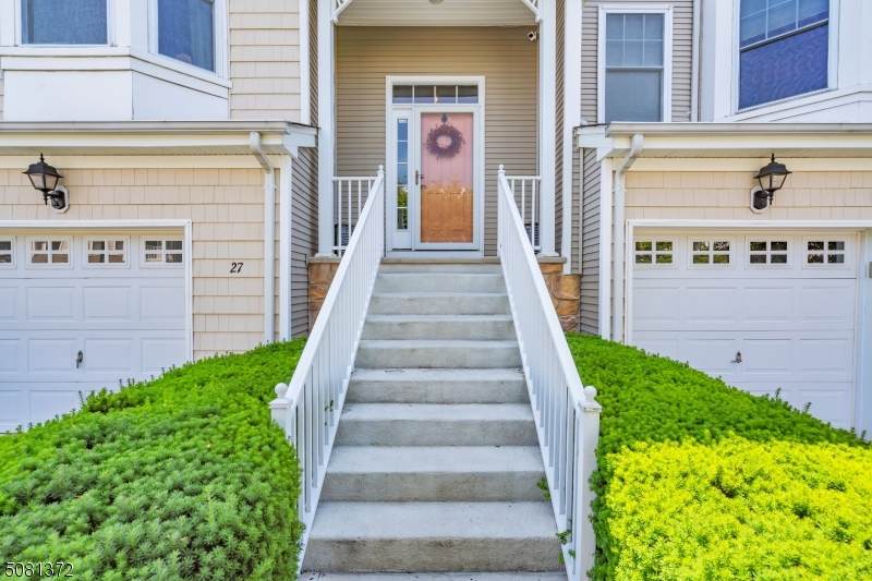 27 S Shore Dr - Photo 1