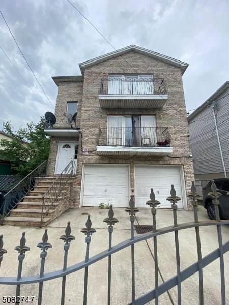 38 Delavan Pl - Photo 1