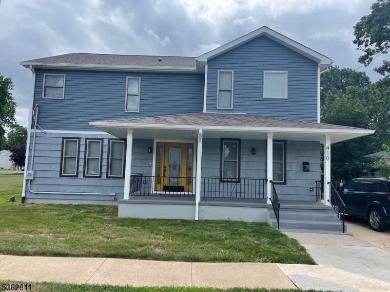 410 Hazelwood Ave - Photo 1
