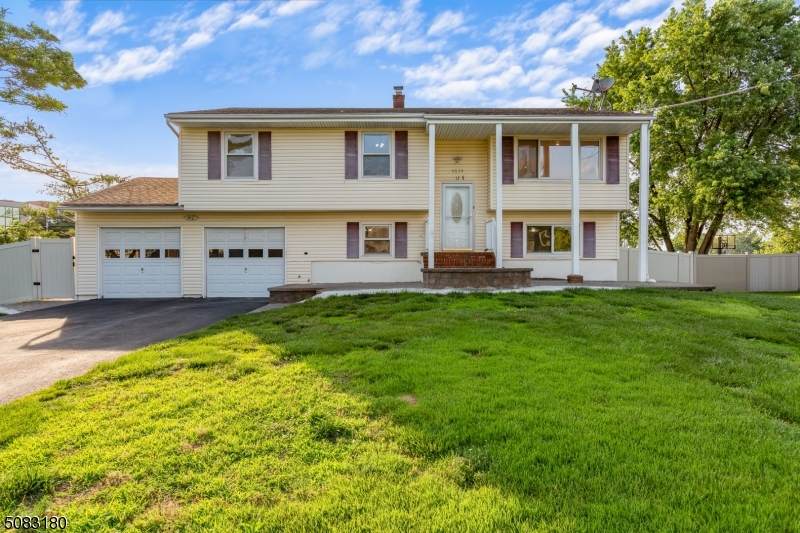 4624 New Brunswick Ave - Photo 1
