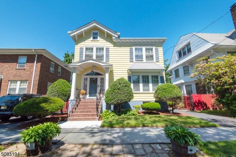 440 Ridge St - Photo 1