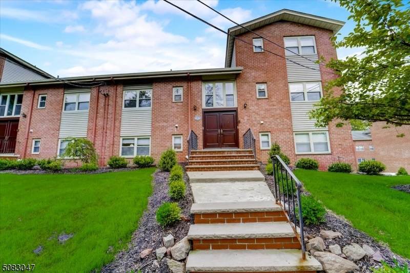 27 Upper Mountain Ave - Photo 1