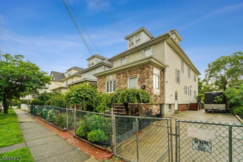 710 Madison Ave - Photo 1