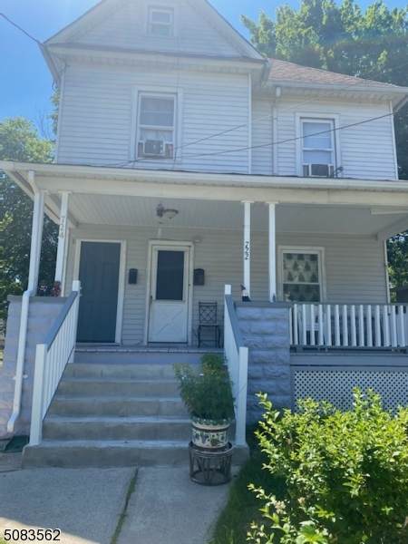 722 E 6Th St - Photo 1
