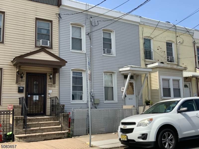 198 Astor St - Photo 1